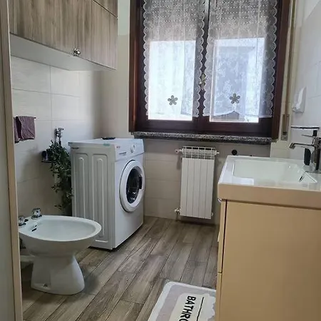 Happy Guest - Living